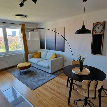 Ferienwohnung Midnight Blue Oasis - Center, Free Parking Zagreb Exterior foto